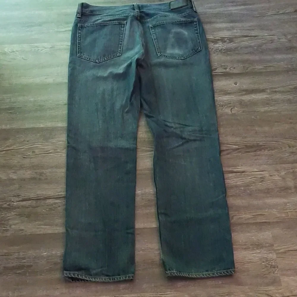 J. Crew  The SUTTON  Jeans  Sz 32x30